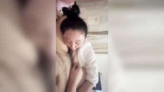 風韻猶存美少婦徐阿姨 酒店與情人啪啪 口交足交發出啵啵的淫蕩聲-19