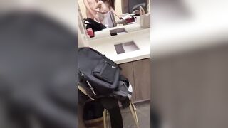 小騷逼受不了了 老公我要你的 啊啊操死我了 女友求操自拍