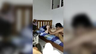 風韻猶存少婦姐弟戀 排骨小男友賣力伺候著欲望姐姐-12