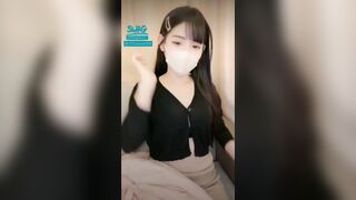 甜美台妹Swag直播用粗粗的玩具插入小騷穴發出嗲嗲呻吟-3