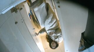 【酒吧廁拍】 年輕小姐姐-10