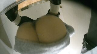 【酒吧廁拍】 年輕小姐姐-11