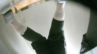 【酒吧廁拍】 年輕小姐姐-21