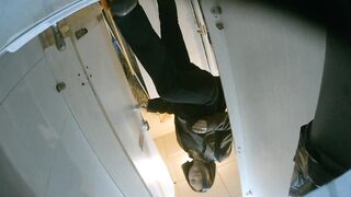 【酒吧廁拍】 年輕小姐姐-25