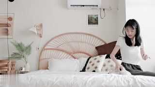 酒店重金約炮身材不錯的小美女 各種姿勢爆操她的肥鮑魚