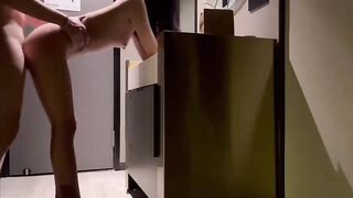 小美女被男友調教成母狗2