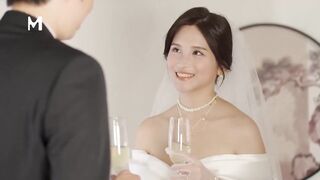 MD-0302 婚紗裙下流出前任濃情 悖德新娘享受偷情快感 姚彤彤