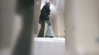 廁拍 酒吧女廁後拍美女尿尿 -09