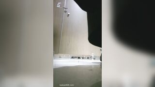 廁拍 酒吧女廁後拍美女尿尿 -11