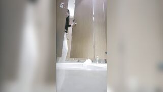 廁拍 酒吧女廁後拍美女尿尿 -19