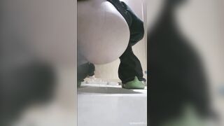 廁拍 酒吧女廁後拍美女尿尿 -25