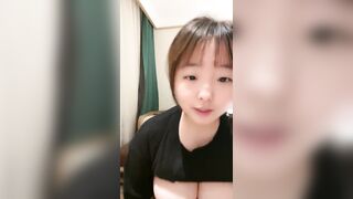 巨乳肥臀眼鏡妹 天生的一對好奶 男朋友爽死了 操的激情四射2