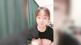 巨乳肥臀眼鏡妹 天生的一對好奶 男朋友爽死了 操的激情四射5