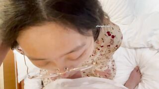 碎花裙清純反差眼鏡妹 口交顏射 -5