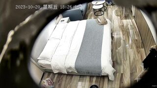 酒店高畫質偷拍 清純的女神來了姨媽也逃不過被玩弄的命運