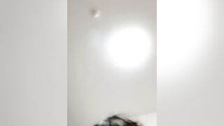 精緻大奶學妹【小童】和男友直播啪啪自慰噴水-13