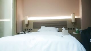 探花利哥，高端外圍女神，風姿綽約嬌俏動人，花式啪啪