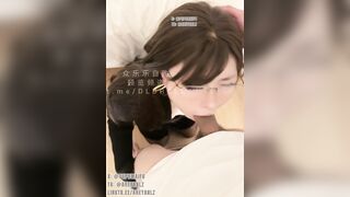 噗噗(waifupupu) 《與弟弟初次約會完就上了他的床》性感紅底高跟開檔黑絲，足交口交後入女上騎乘反差眼鏡娘2