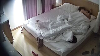 酒店偷拍 極品御姐惹得精壯小伙為愛痴狂 恨而不能精盡而亡2