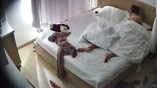 酒店偷拍 極品御姐惹得精壯小伙為愛痴狂 恨而不能精盡而亡2